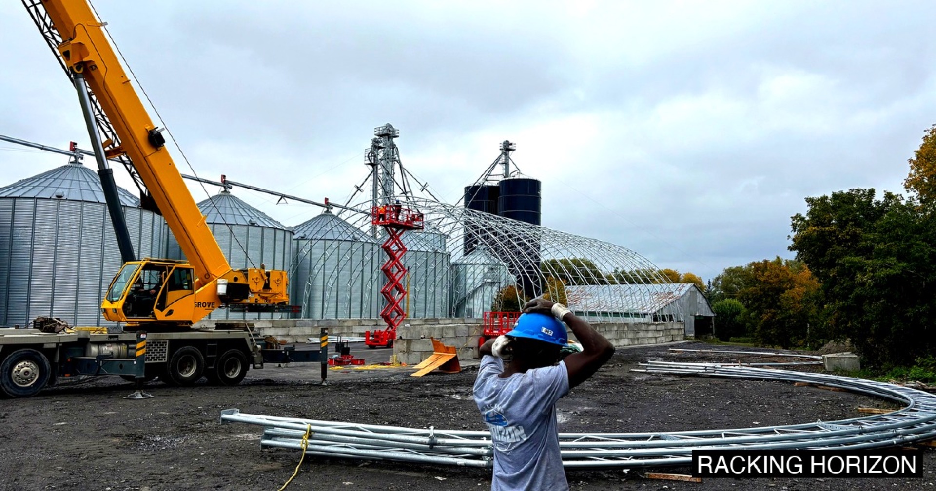 Dôme agricole + grue